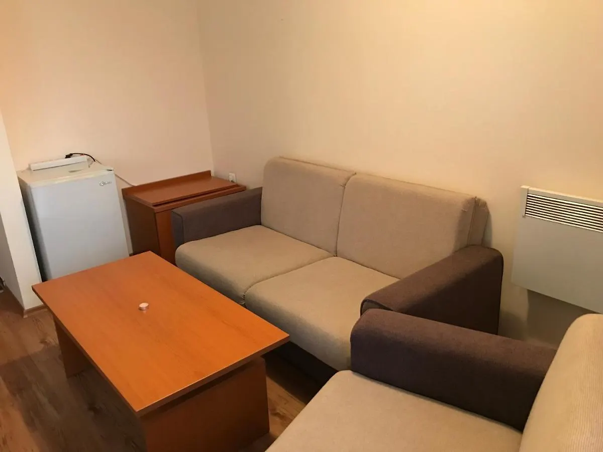Ski Zone At Gondola, Perfect One Bdrm, Fast Wifi, Netflix, Quiet, Warm Bansko Bulharsko